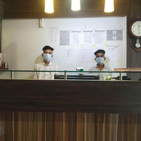 Hotel O Sri Balaji Residency Ahmadabad Zewnętrze zdjęcie