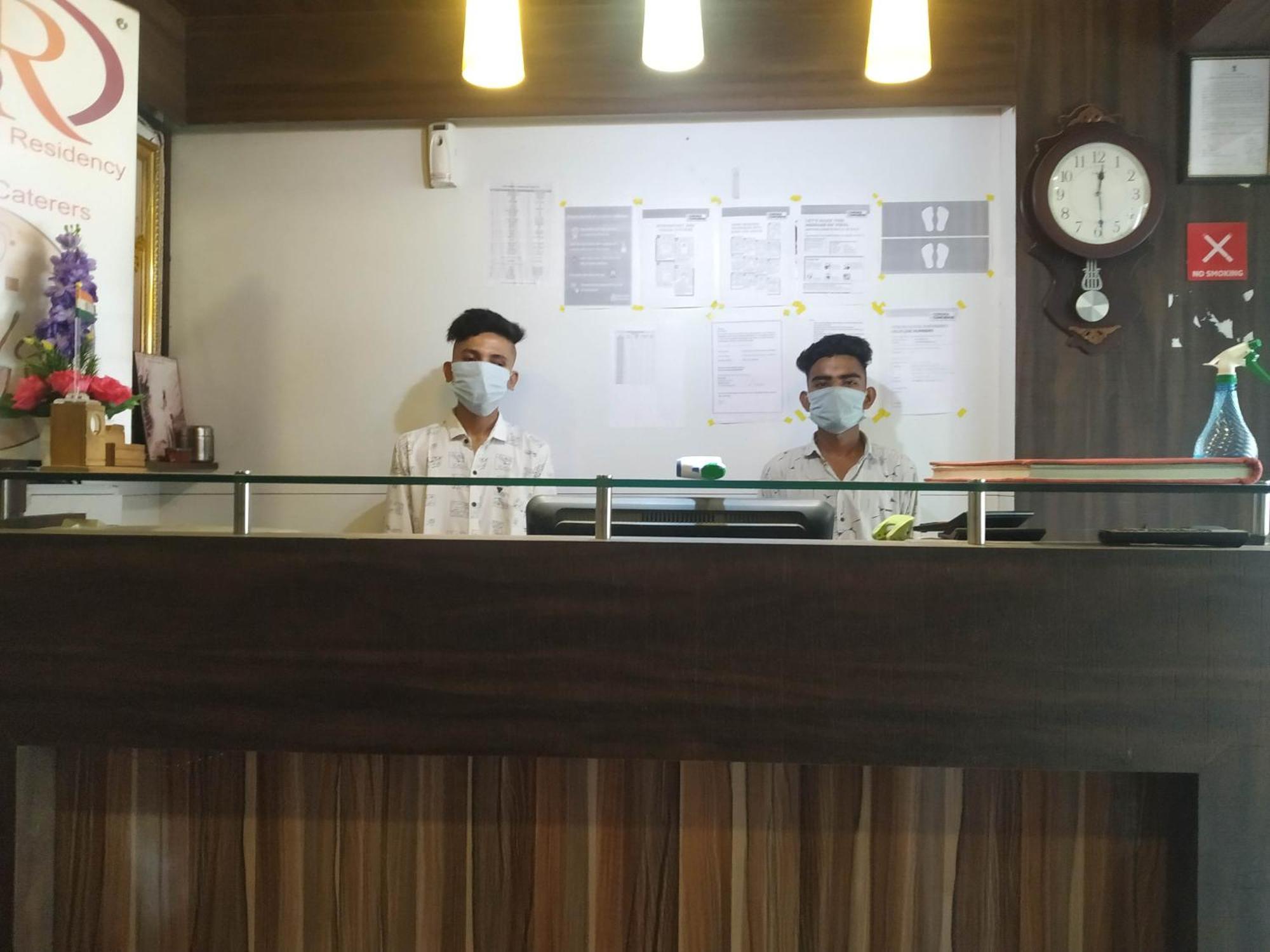 Hotel O Sri Balaji Residency Ahmadabad Zewnętrze zdjęcie