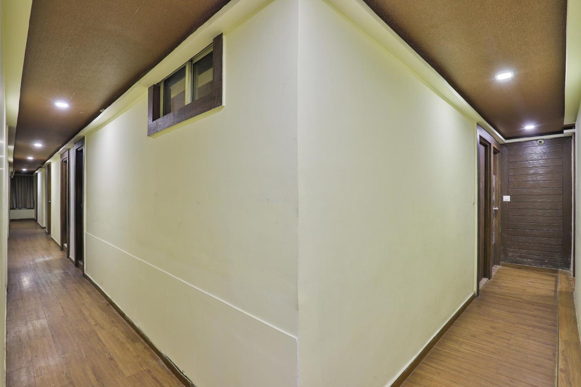 Hotel O Sri Balaji Residency Ahmadabad Zewnętrze zdjęcie