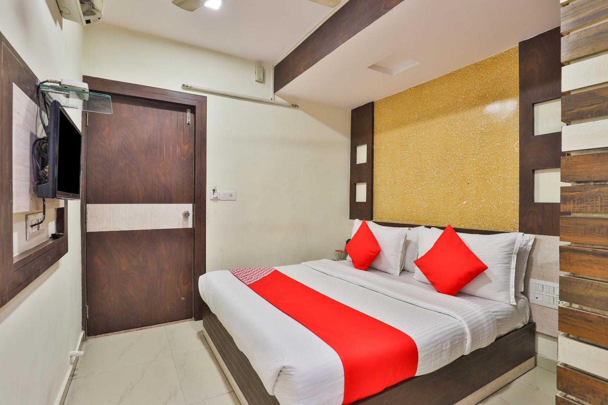 Hotel O Sri Balaji Residency Ahmadabad Zewnętrze zdjęcie