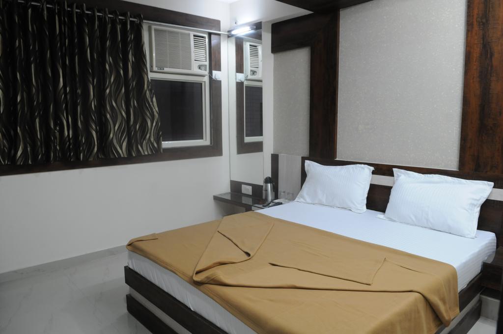 Oyo Hotel Sree Balaji Residency Ahmadabad Pokój zdjęcie